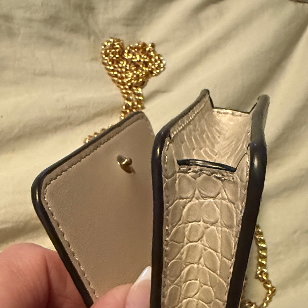 TORY BURCH Walker Nano Embossed Leather Chain
Wallet/Crossbody Bag - Picture 6 of 10